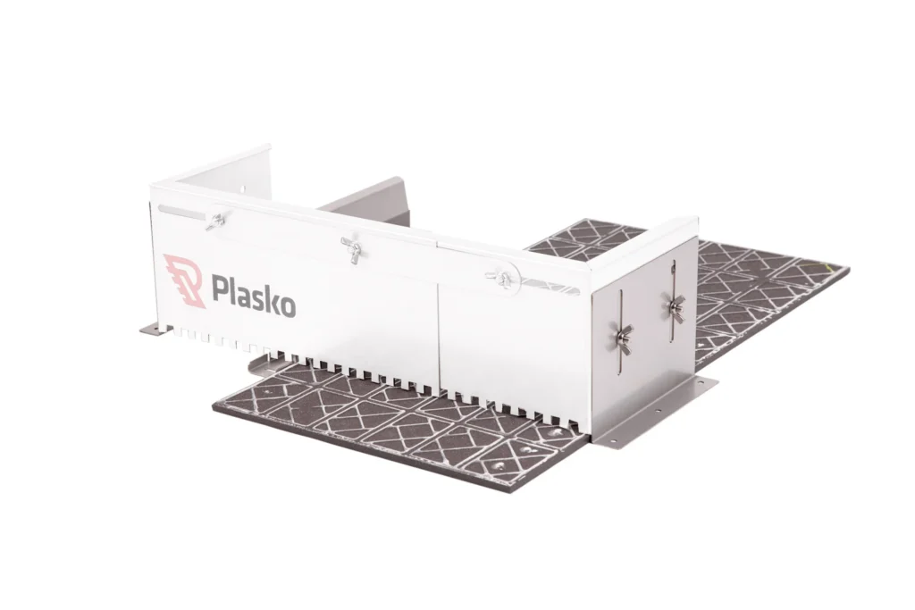 A Plasko slide 600 egy állítható hidegburkolói fogazott simító burkolatokhoz, amely a ragasztó gyors és precíz padlóra történő felhordására fogazott glettvas helyett! A 4tiles tartozékkal a burkoló lapok külön is kenhetőek!